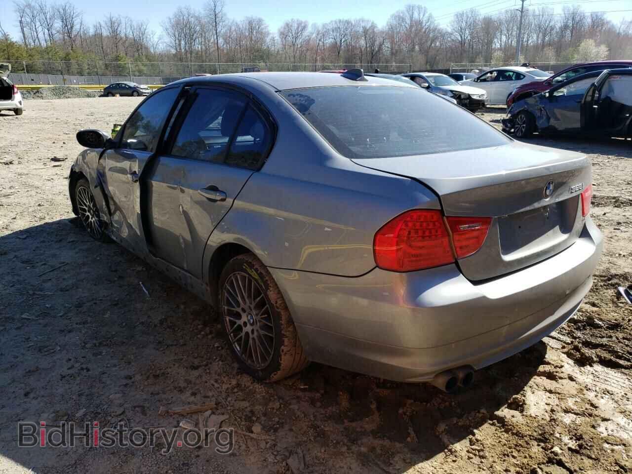 2011 BMW 3 SERIES - VIN: WBAPH7C55BE681623 - Фото 2