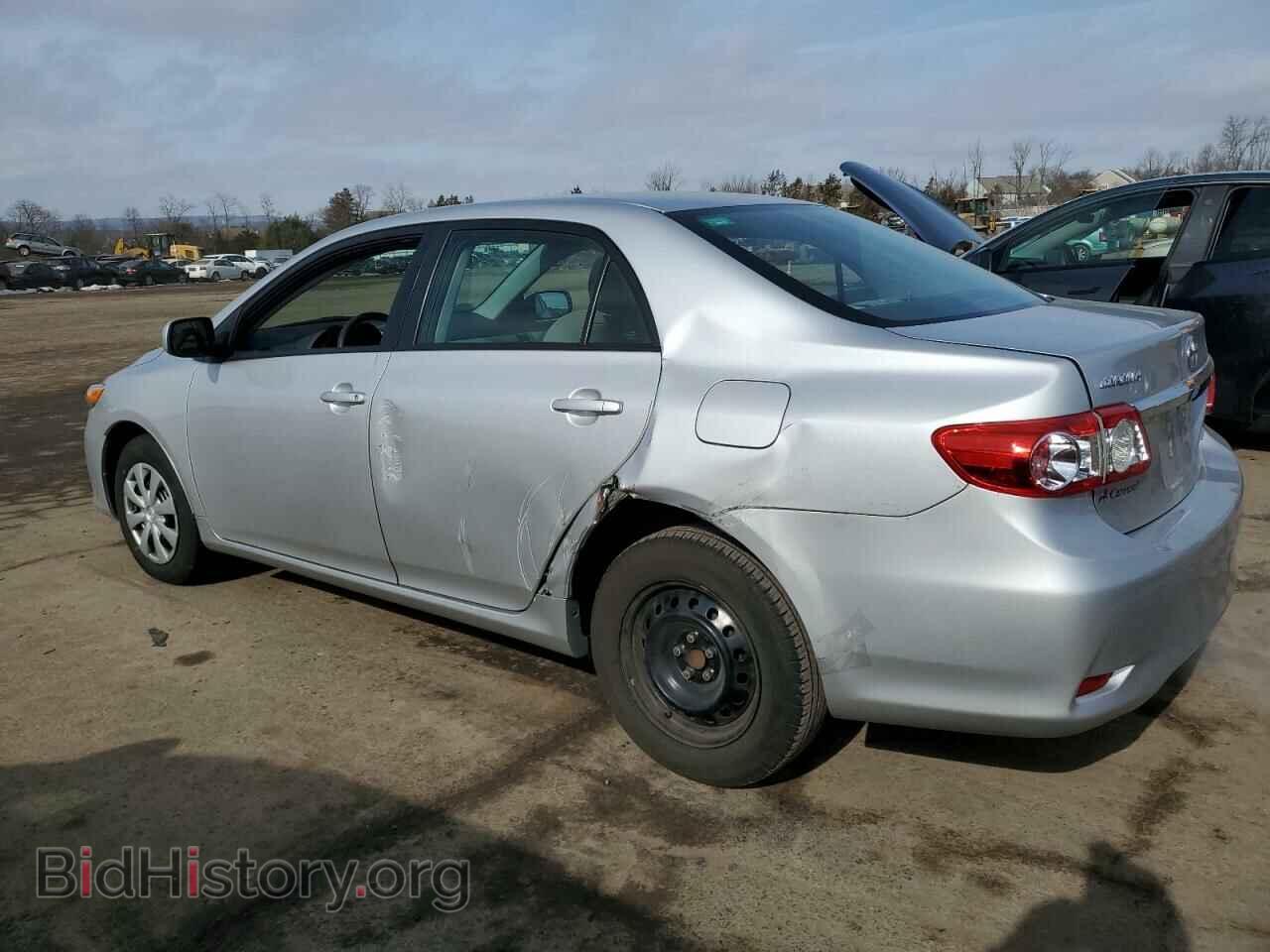 2011 TOYOTA COROLLA - VIN: 2T1BU4EEXBC538576 - Фото 2