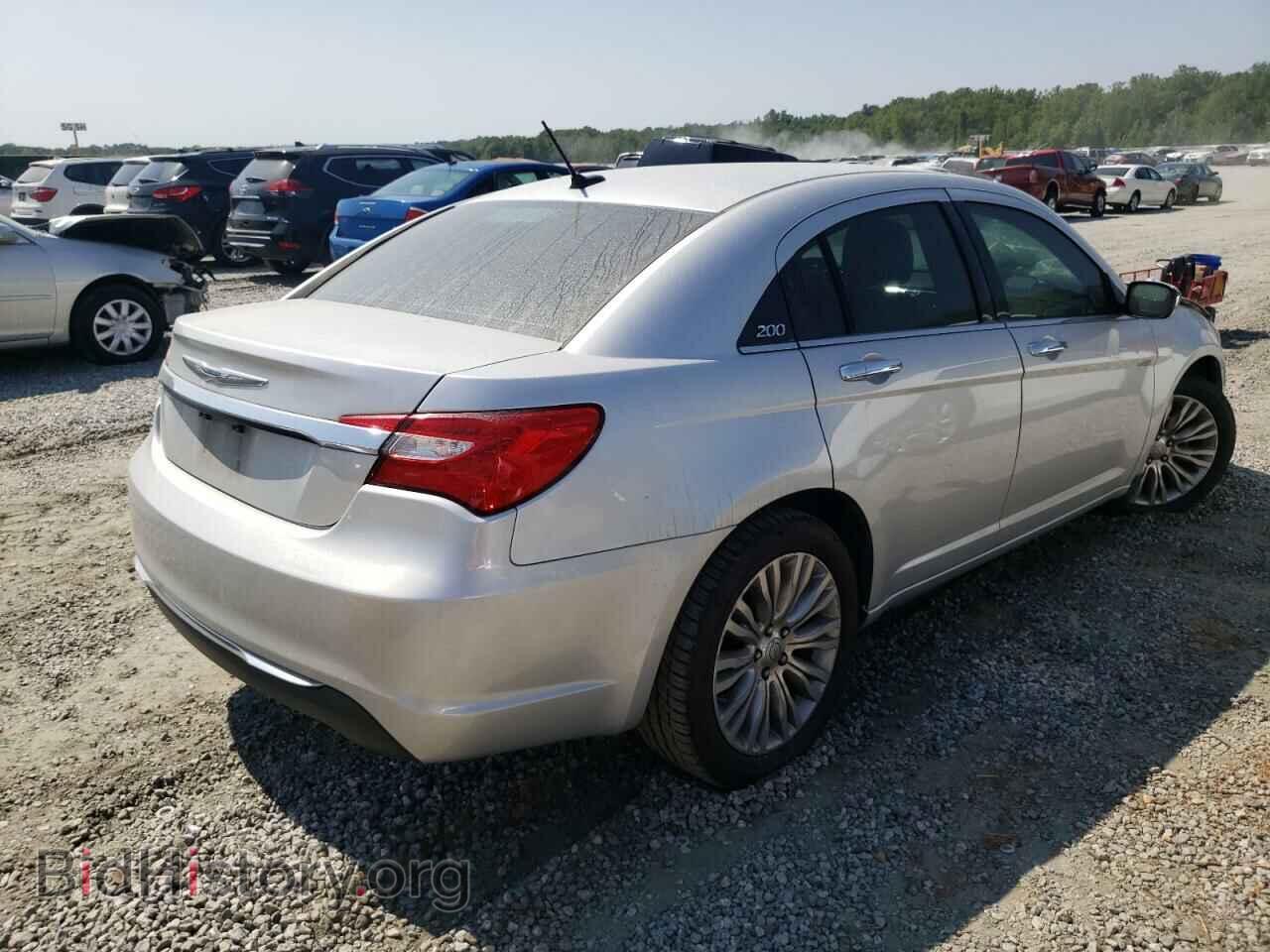 2012 CHRYSLER 200 - VIN: 1C3CCBCG2CN242213 - Фото 4