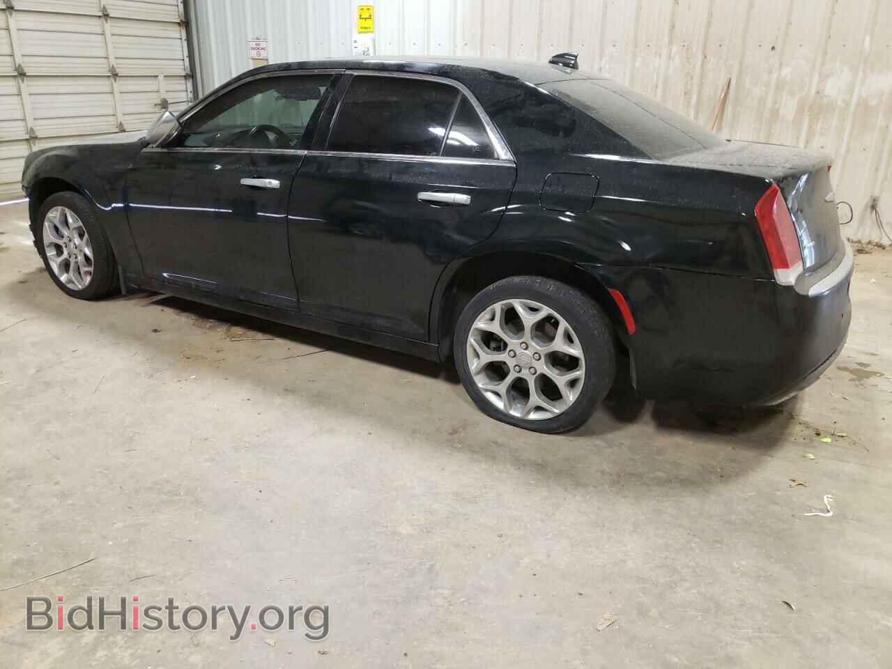 2016 CHRYSLER 300 - VIN: 2C3CCASG8GH231551 - Фото 2