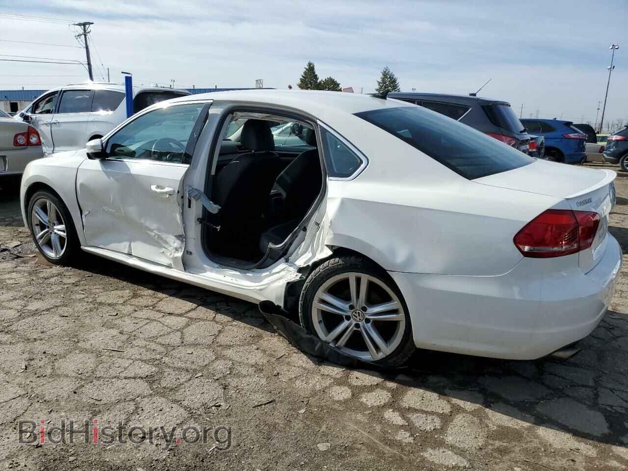 2014 VOLKSWAGEN PASSAT - VIN: 1VWBS7A32EC093059 - Фото 2