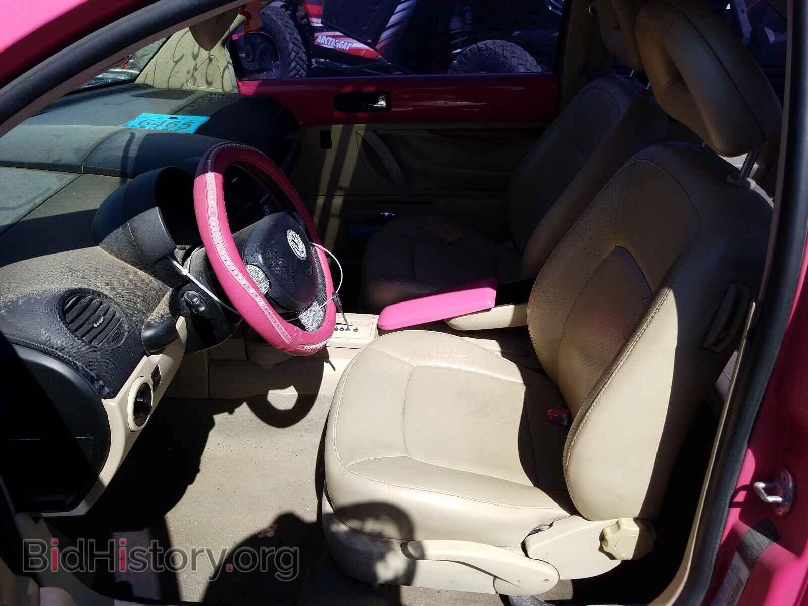 2002 VOLKSWAGEN BEETLE - VIN: 3VWDD21C52M402037 - Фото 5