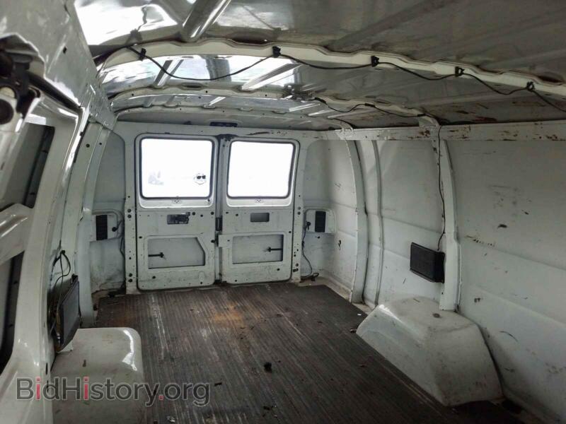 2002 Dodge RAM VAN (VIN 2B7KB31Z62K106178) — photo 6 of 10