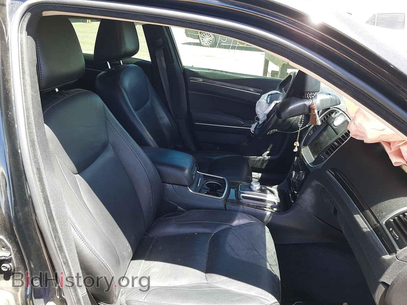 2016 CHRYSLER 300 - VIN: 2C3CCAAG7GH274120 - Фото 5