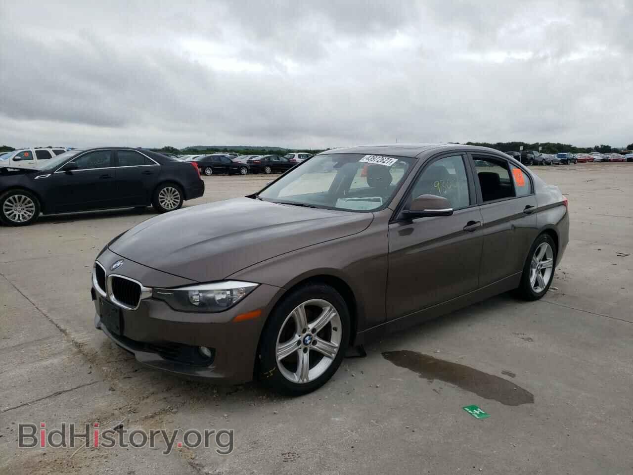 2014 BMW 3 SERIES - VIN: WBA3B3C5XEJ979413 - Фото 2