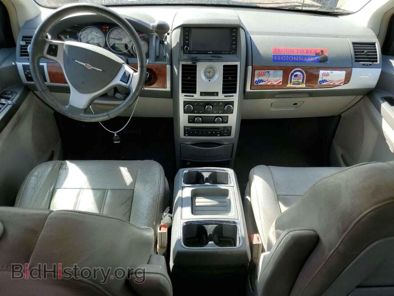 2008 CHRYSLER MINIVAN - VIN: 2A8HR54P98R752934 - Фото 8