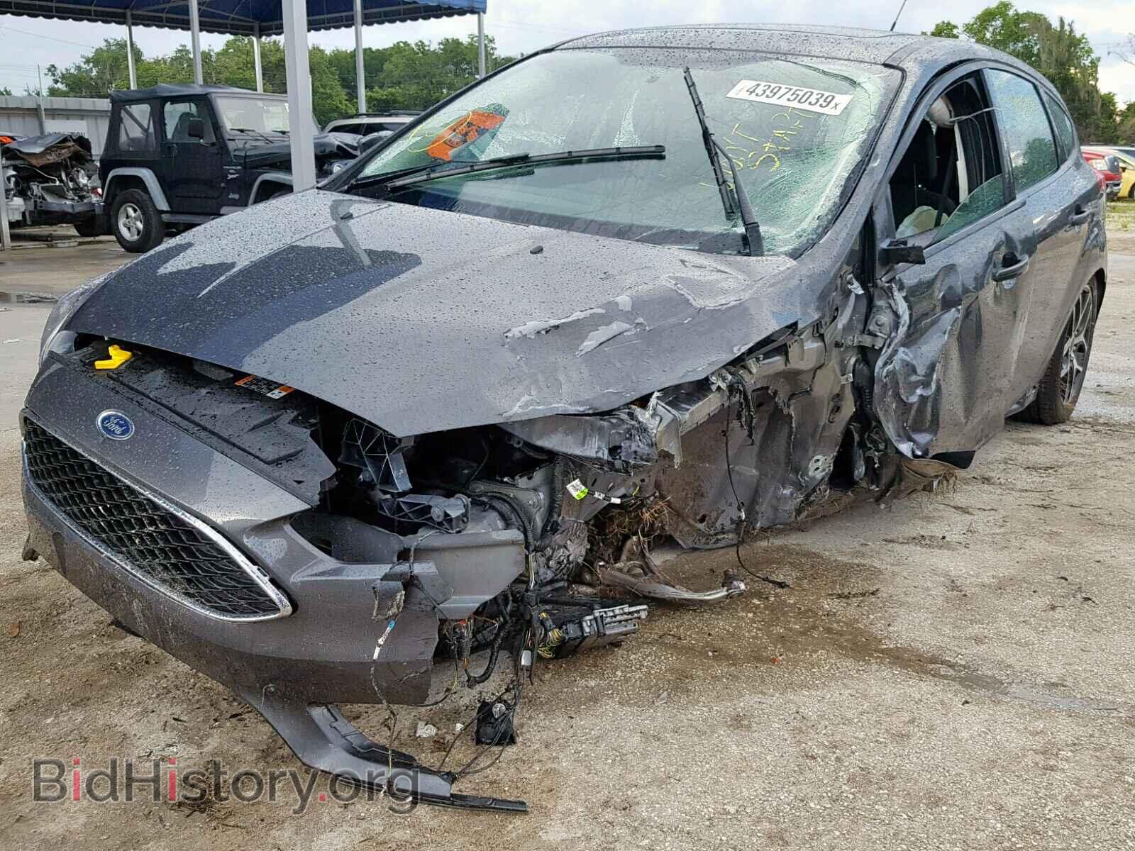 2017 FORD FOCUS - VIN: 1FADP3M27HL256646 - Фото 2