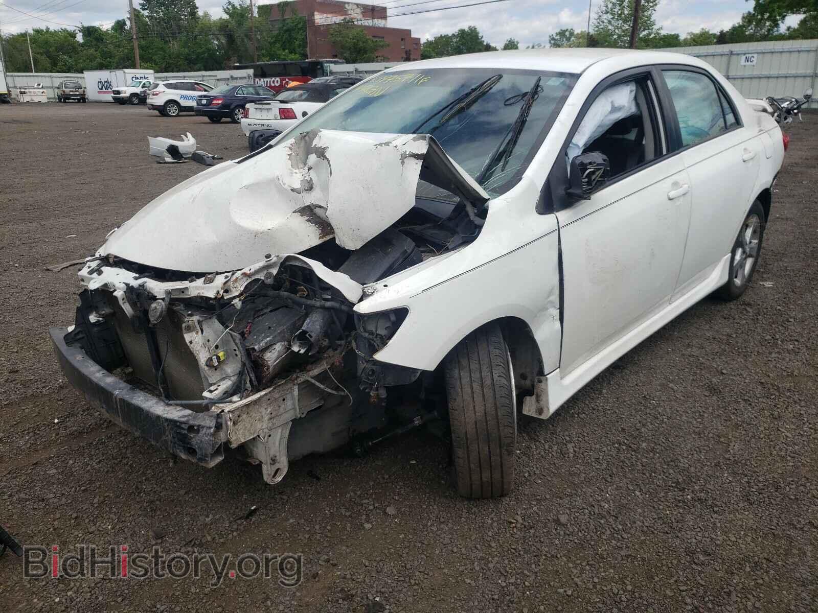 2011 TOYOTA COROLLA - VIN: 2T1BU4EE2BC545974 - Фото 2