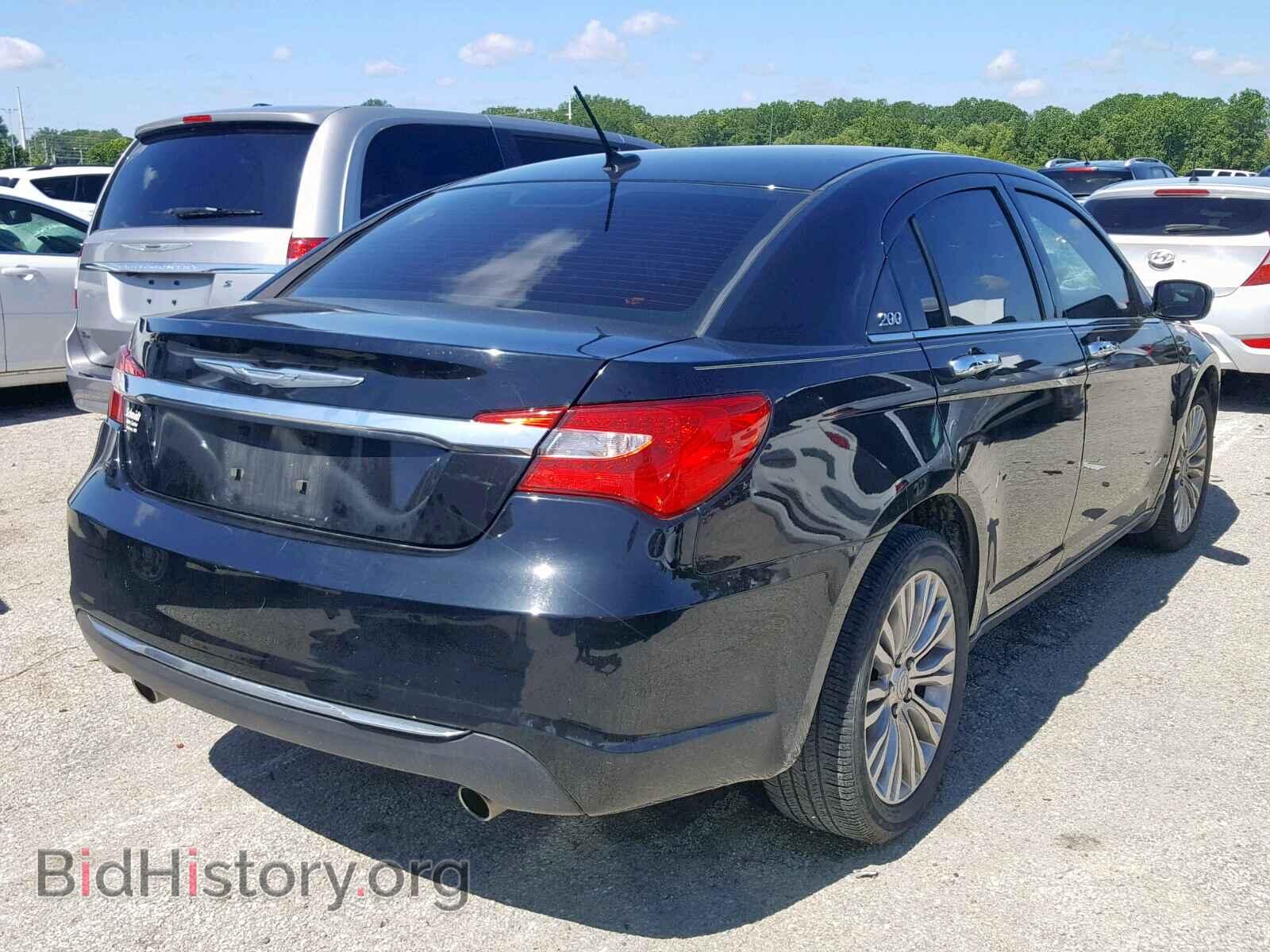 2012 CHRYSLER 200 - VIN: 1C3CCBCG1CN241893 - Фото 4