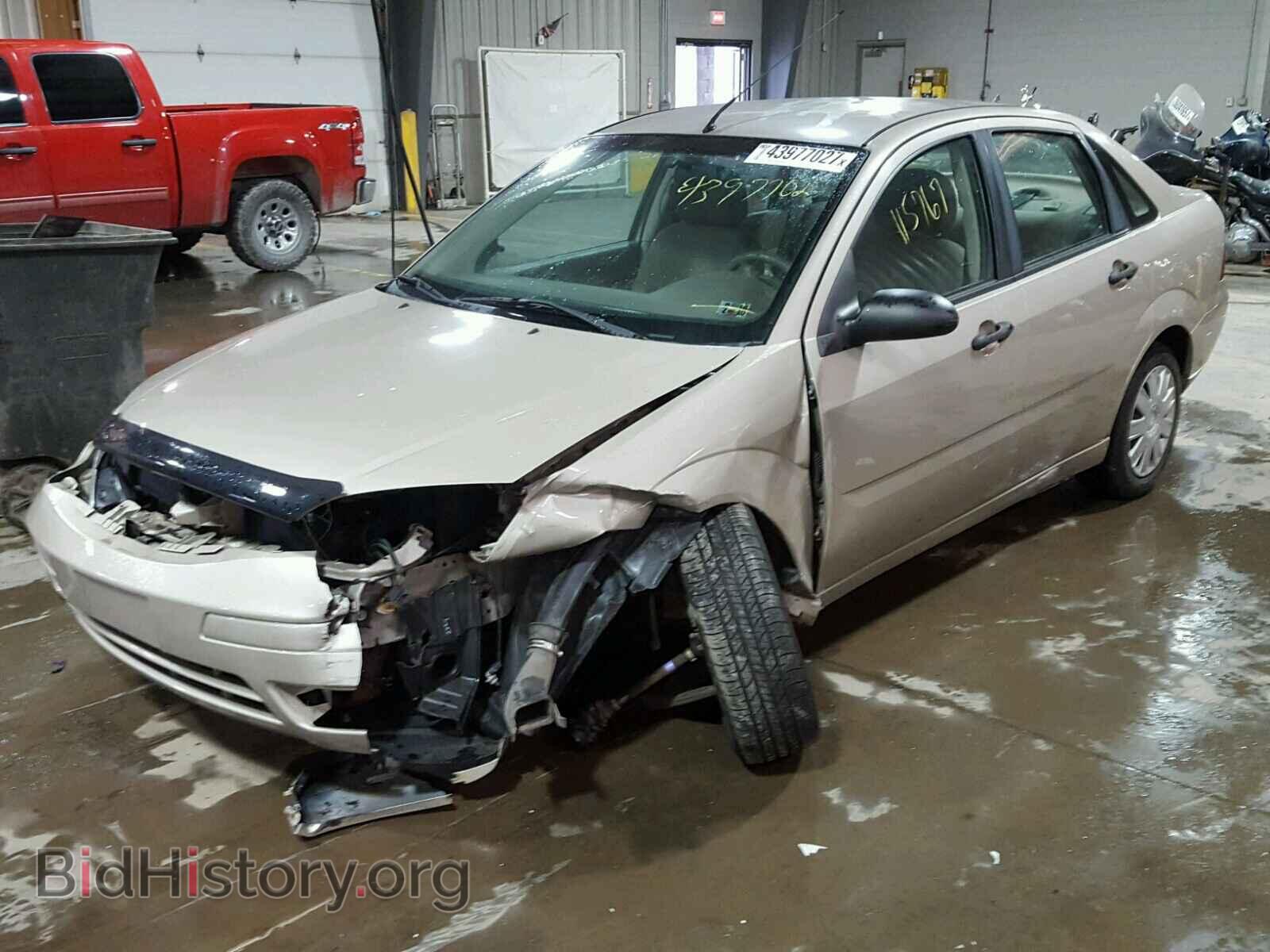 2006 FORD FOCUS - VIN: 1FAFP34N46W126404 - Фото 2