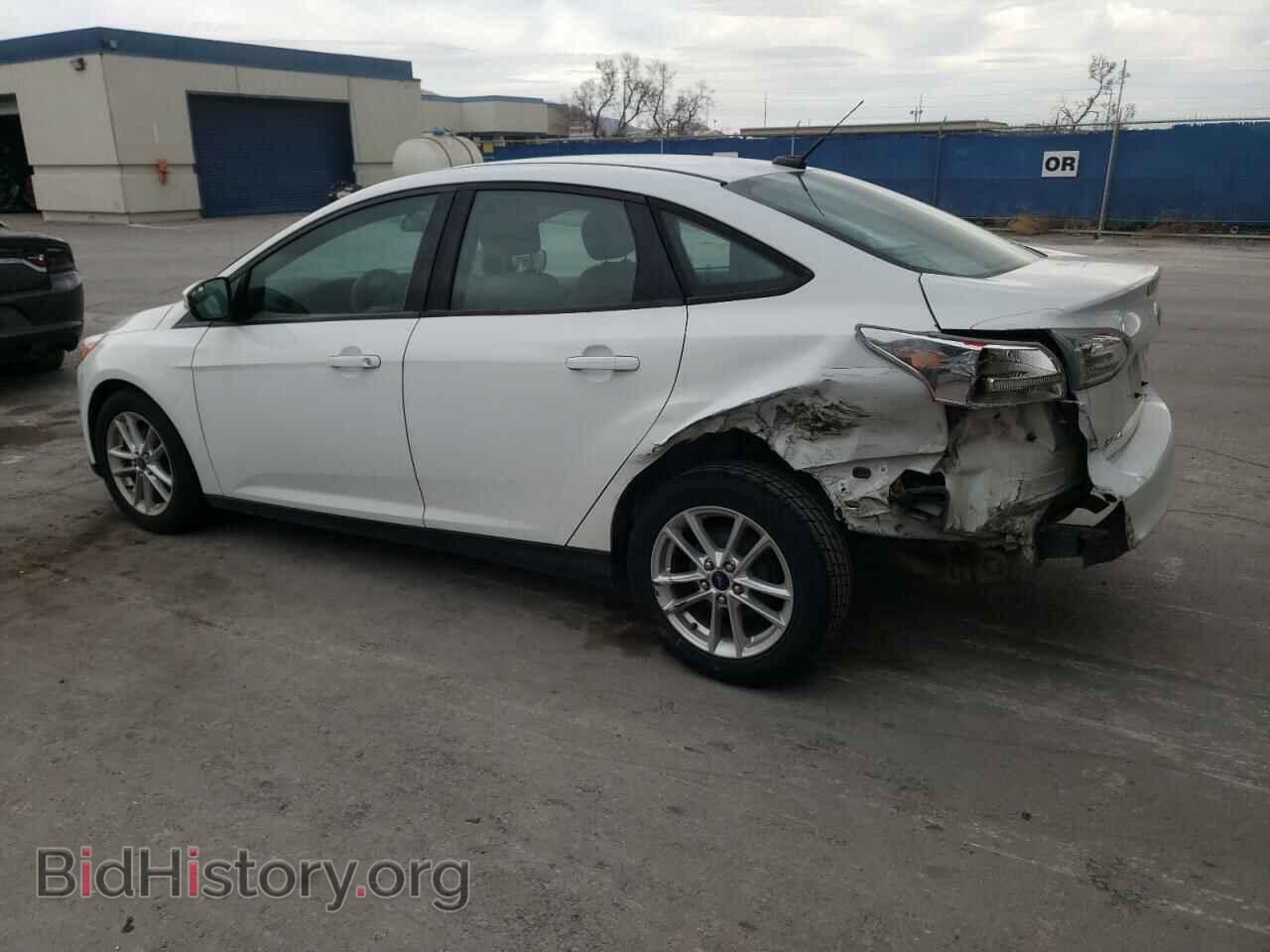 2016 FORD FOCUS - VIN: 1FADP3F23GL221923 - Фото 2