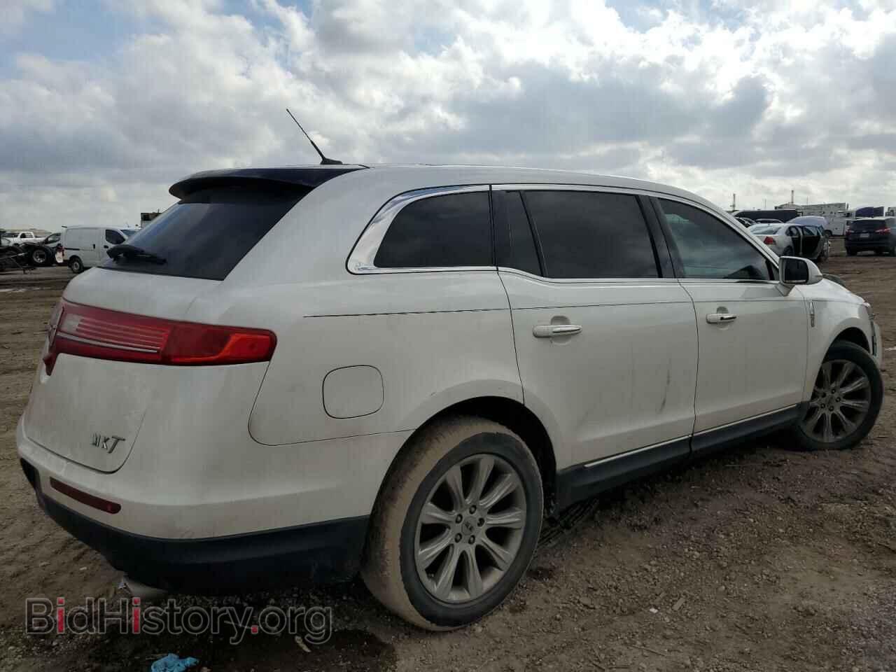 2014 LINCOLN MKT - VIN: 2LMHJ5FK3EBL54865 - Фото 3