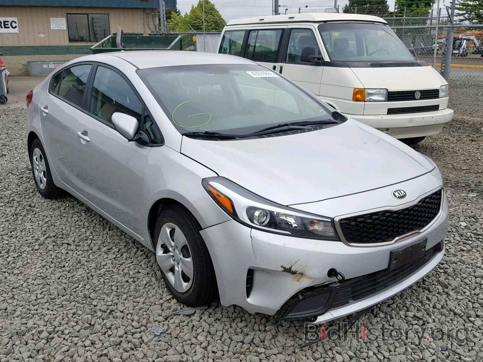 Фотография 3KPFK4A73HE065838 - KIA FORTE LX 2017