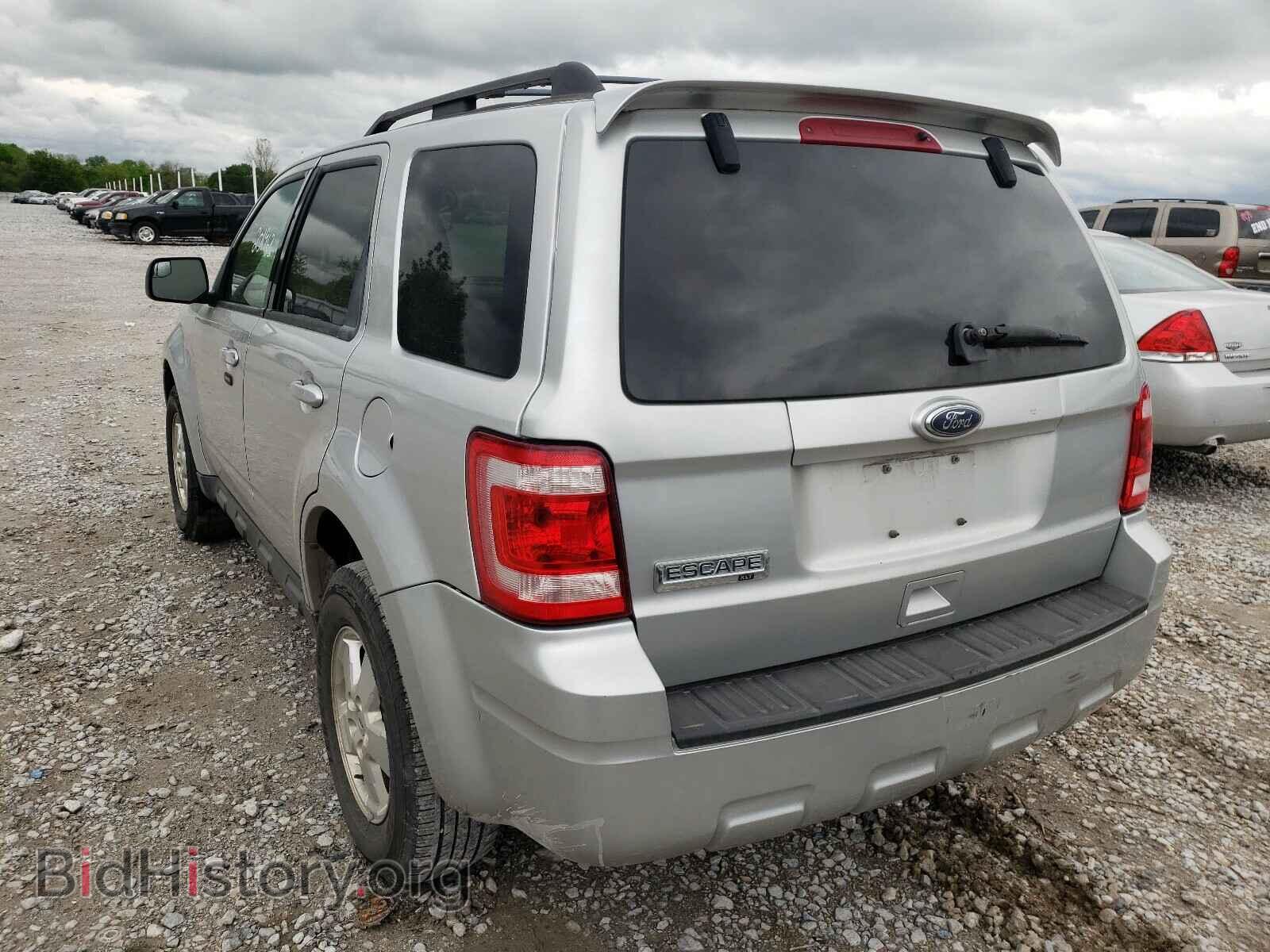 2011 FORD ESCAPE - VIN: 1FMCU0D70BKA07073 - Фото 3