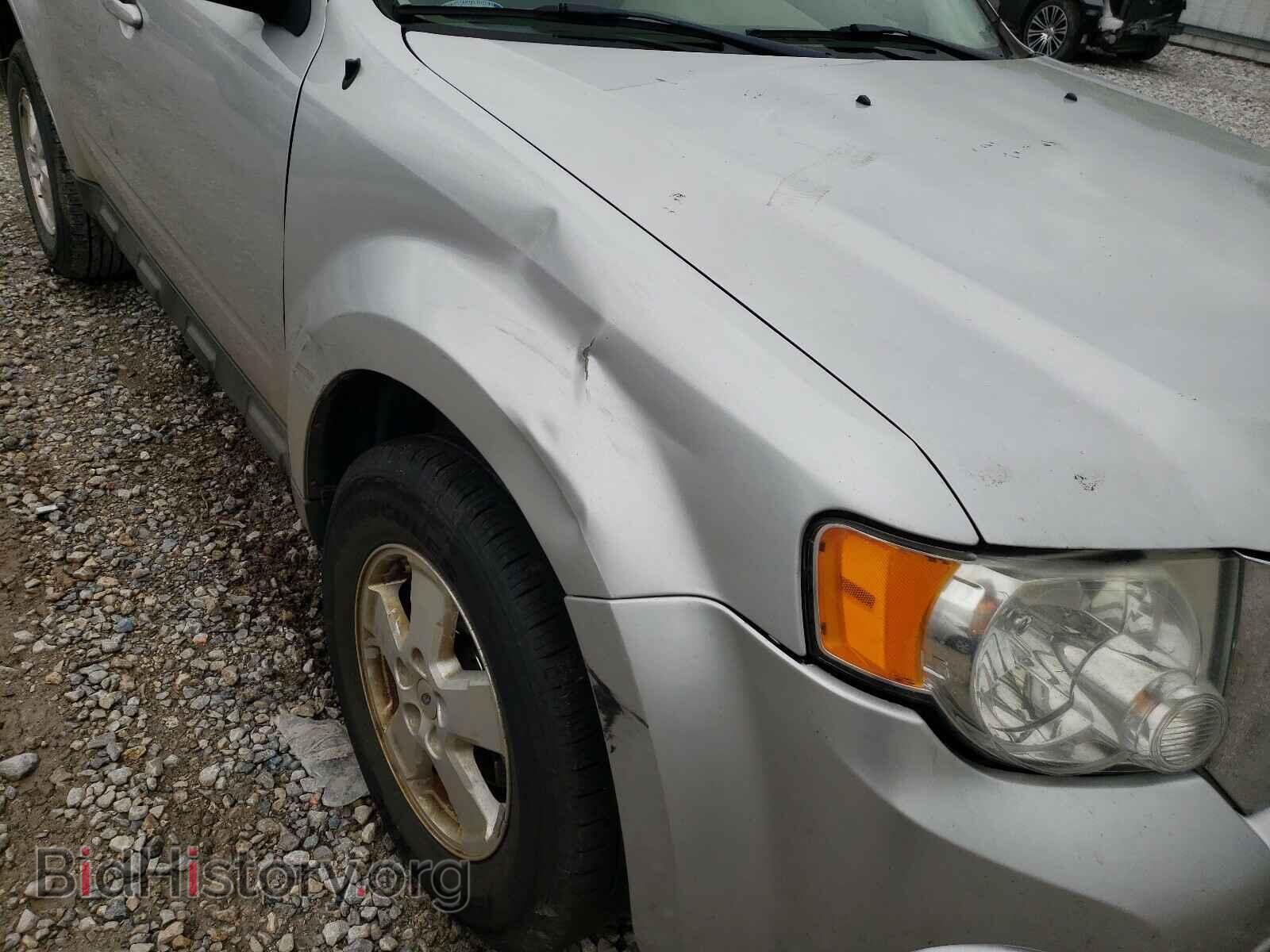2011 FORD ESCAPE - VIN: 1FMCU0D70BKA07073 - Фото 9