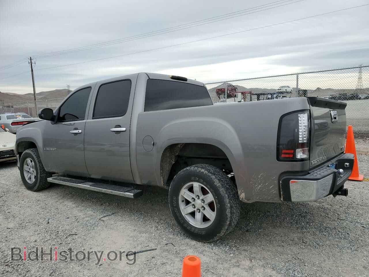 2008 GMC SIERRA - VIN: 3GTEC13J48G212639 - Фото 2