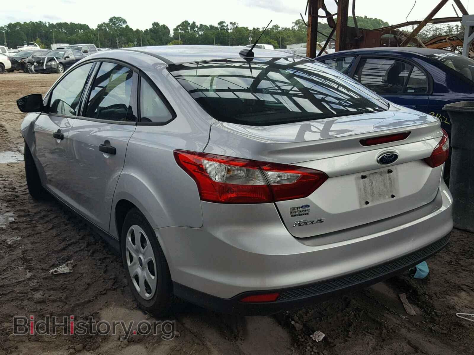 2012 Ford FOCUS (VIN 1FAHP3E27CL254596) — фото 3 из 10