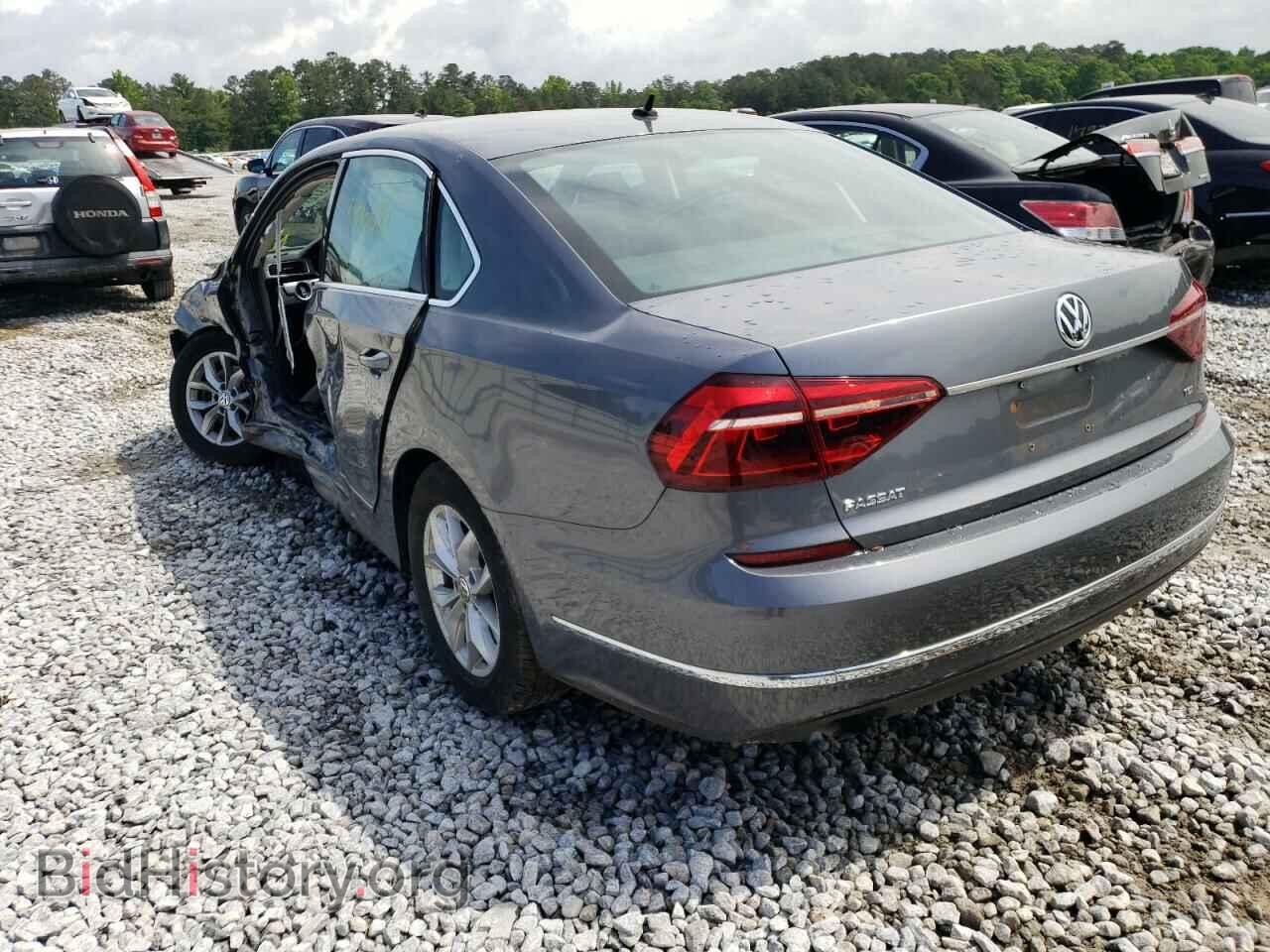 2017 VOLKSWAGEN PASSAT - VIN: 1VWAT7A32HC066487 - Фото 3
