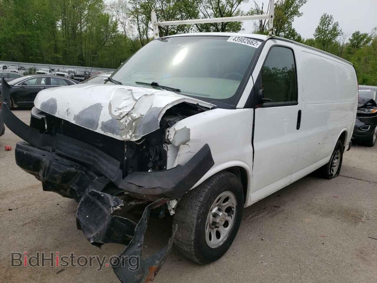 2011 CHEVROLET EXPRESS - VIN: 1GCSGAFX3B1189500 - Фото 2