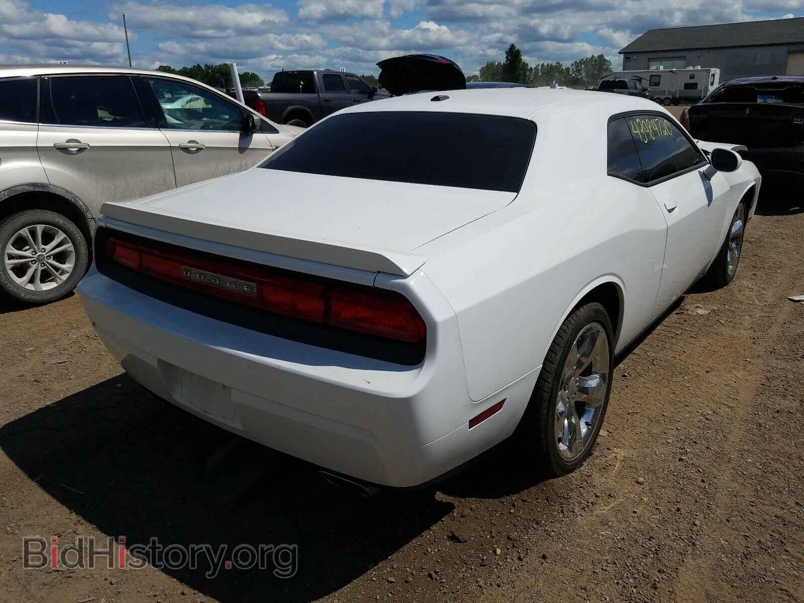 2014 DODGE CHALLENGER - VIN: 2C3CDYBT0EH158532 - Фото 4