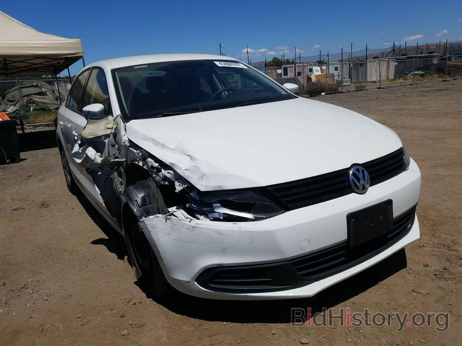 Photo 3VWD17AJ2EM420956 - VOLKSWAGEN JETTA 2014