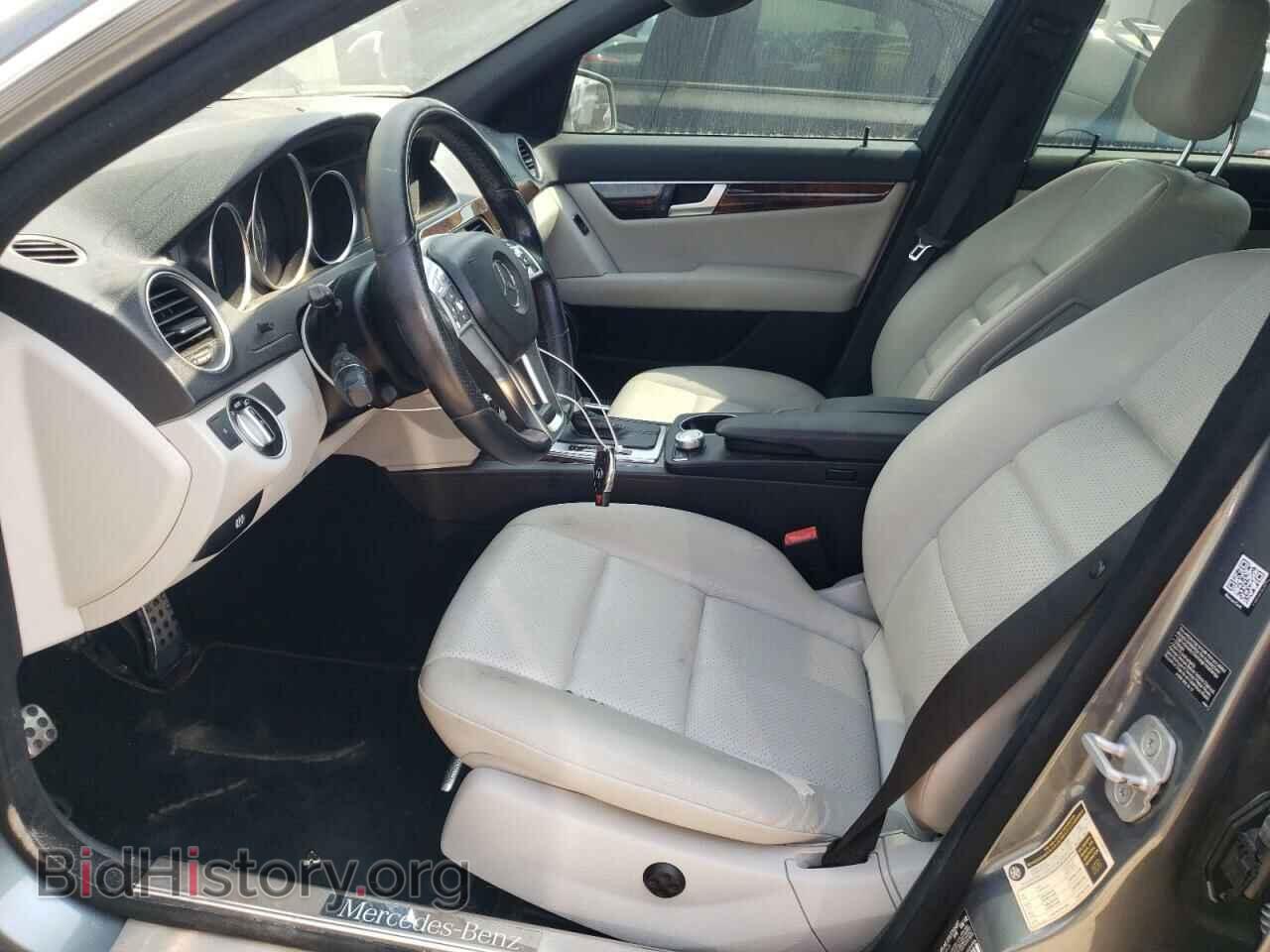 2012 MERCEDES-BENZ C-CLASS - VIN: WDDGF4HB4CR228082 - Фото 7