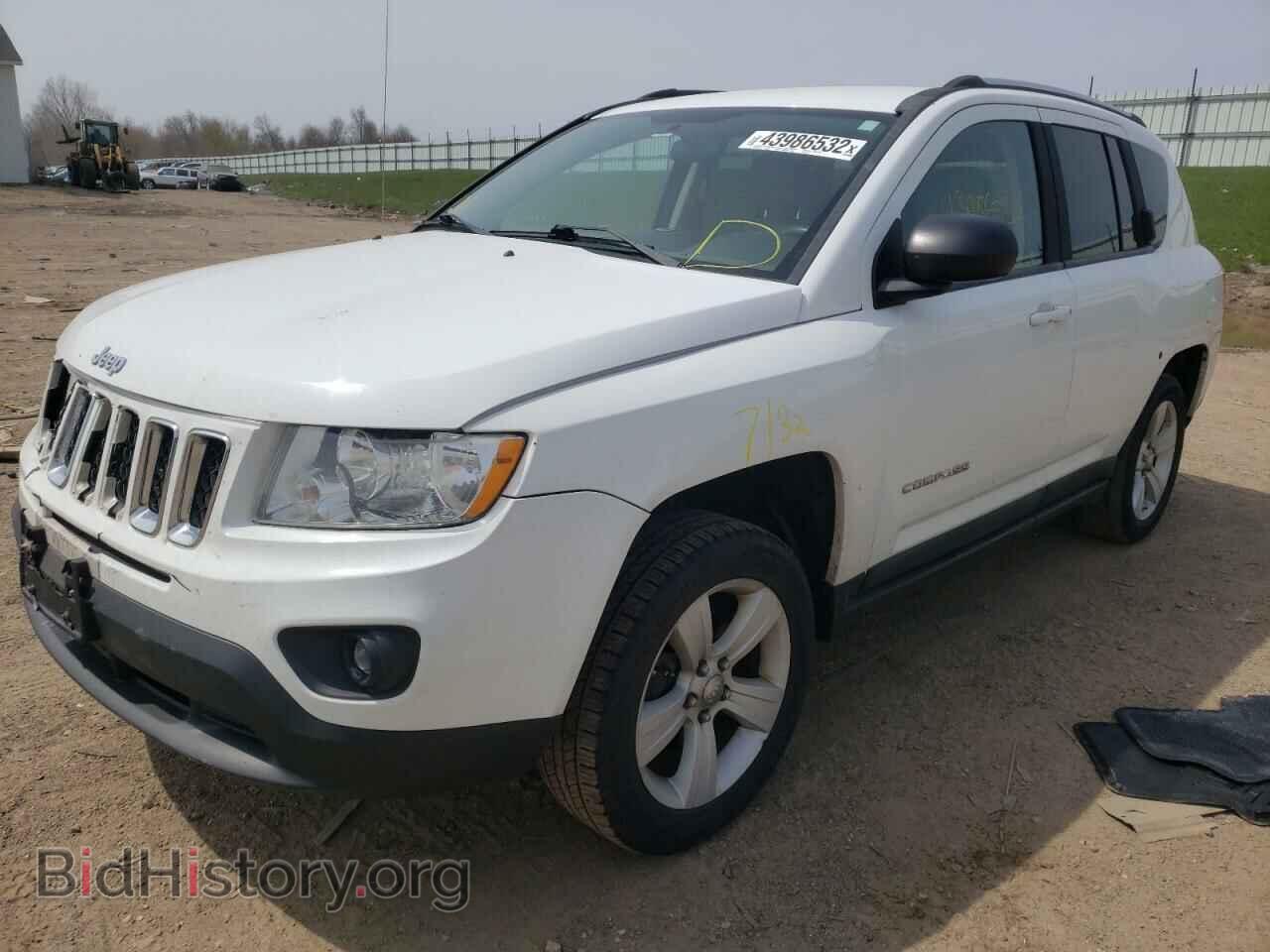 2011 JEEP COMPASS - VIN: 1J4NT1FA7BD267175 - Фото 2