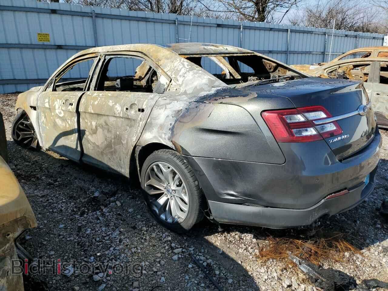 2018 FORD TAURUS - VIN: 1FAHP2F88JG116049 - Фото 2