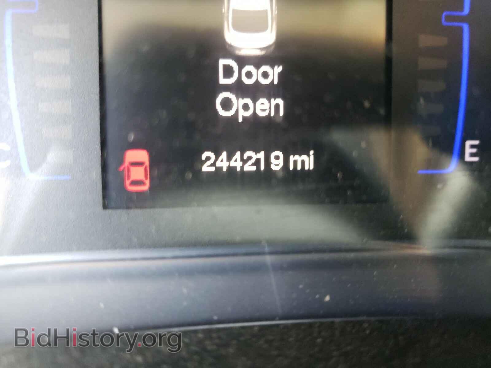 2015 CHRYSLER 200 - VIN: 1C3CCCABXFN715213 - Photo 8