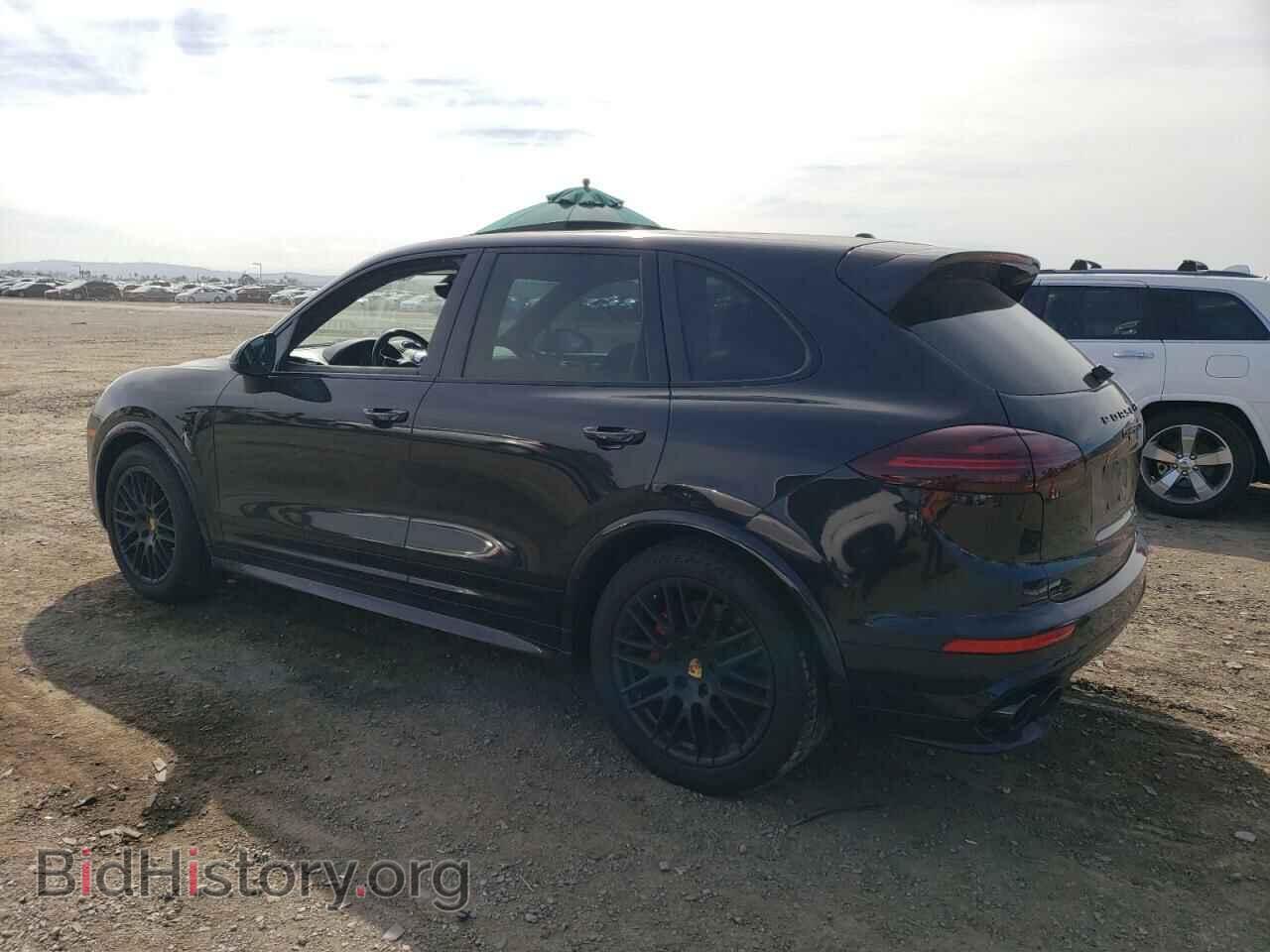 2017 PORSCHE CAYENNE - VIN: WP1AD2A21HLA82866 - Фото 2