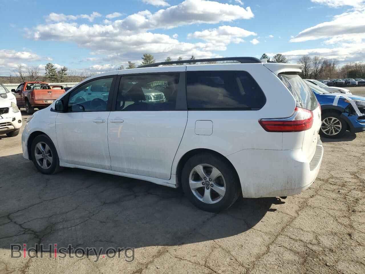 2018 TOYOTA All Models - VIN: 5TDKZ3DC9JS904383 - Фото 2