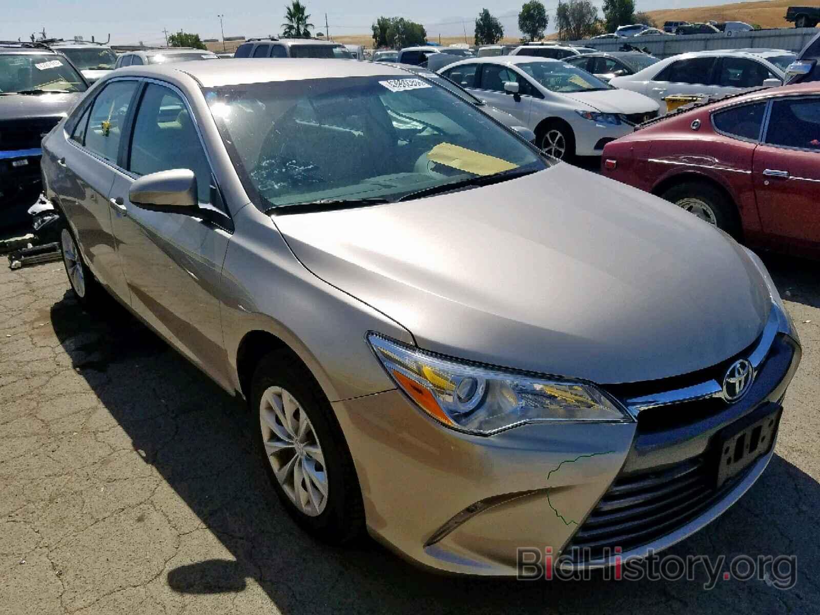 Photo 4T1BF1FK4HU300369 - TOYOTA CAMRY 2017