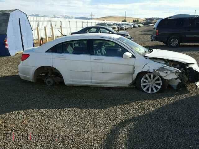 2012 CHRYSLER 200 - VIN: 1C3CCBBG9CN321816 - Фото 9