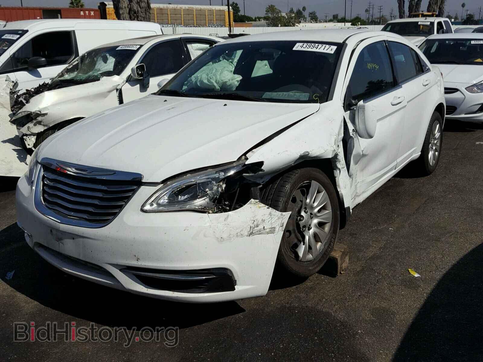 2012 CHRYSLER 200 - VIN: 1C3CCBAB6CN104097 - Фото 2