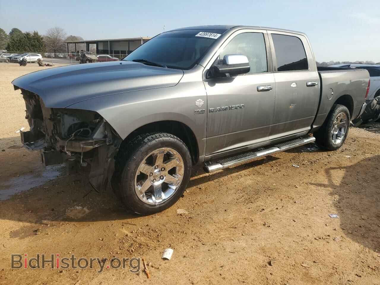 Photo 1D7RB1CT2BS567708 - DODGE All Models 2011