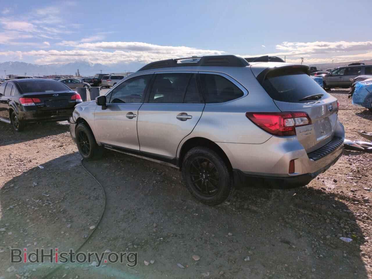 2017 SUBARU OUTBACK - VIN: 4S4BSAHC4H3330303 - Фото 2