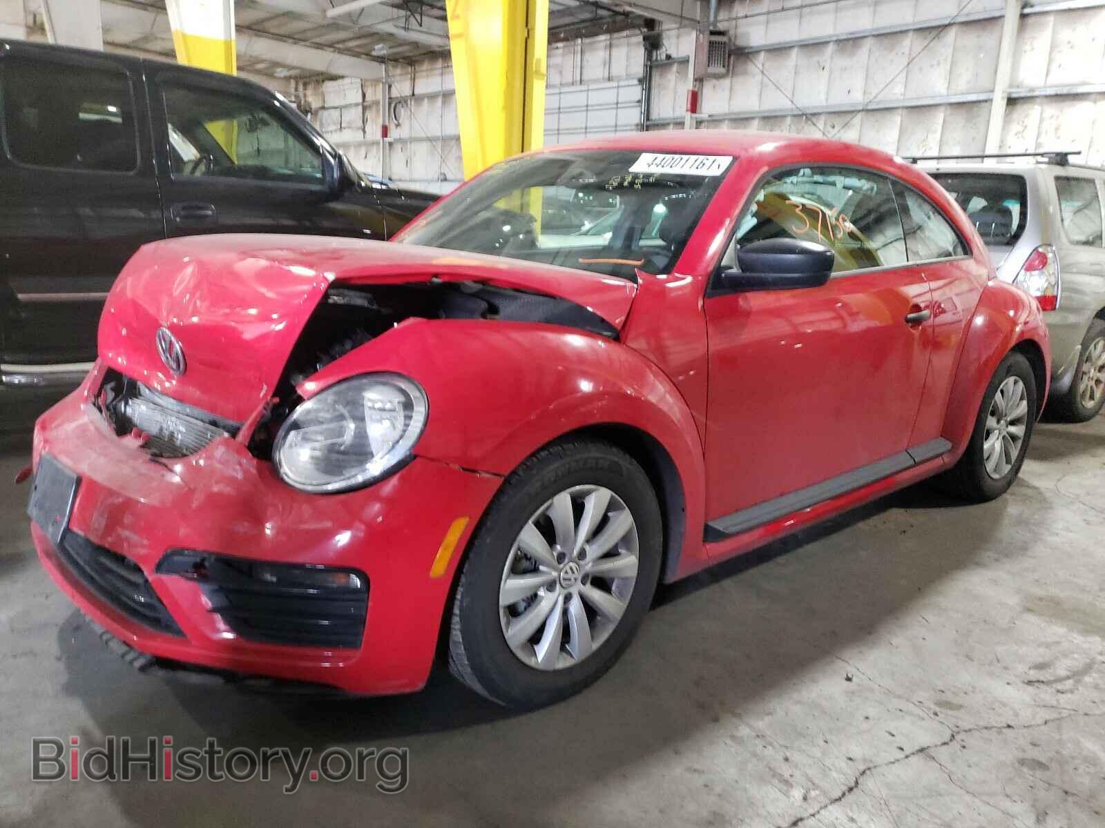 2018 VOLKSWAGEN BEETLE - VIN: 3VWFD7AT4JM721465 - Фото 2