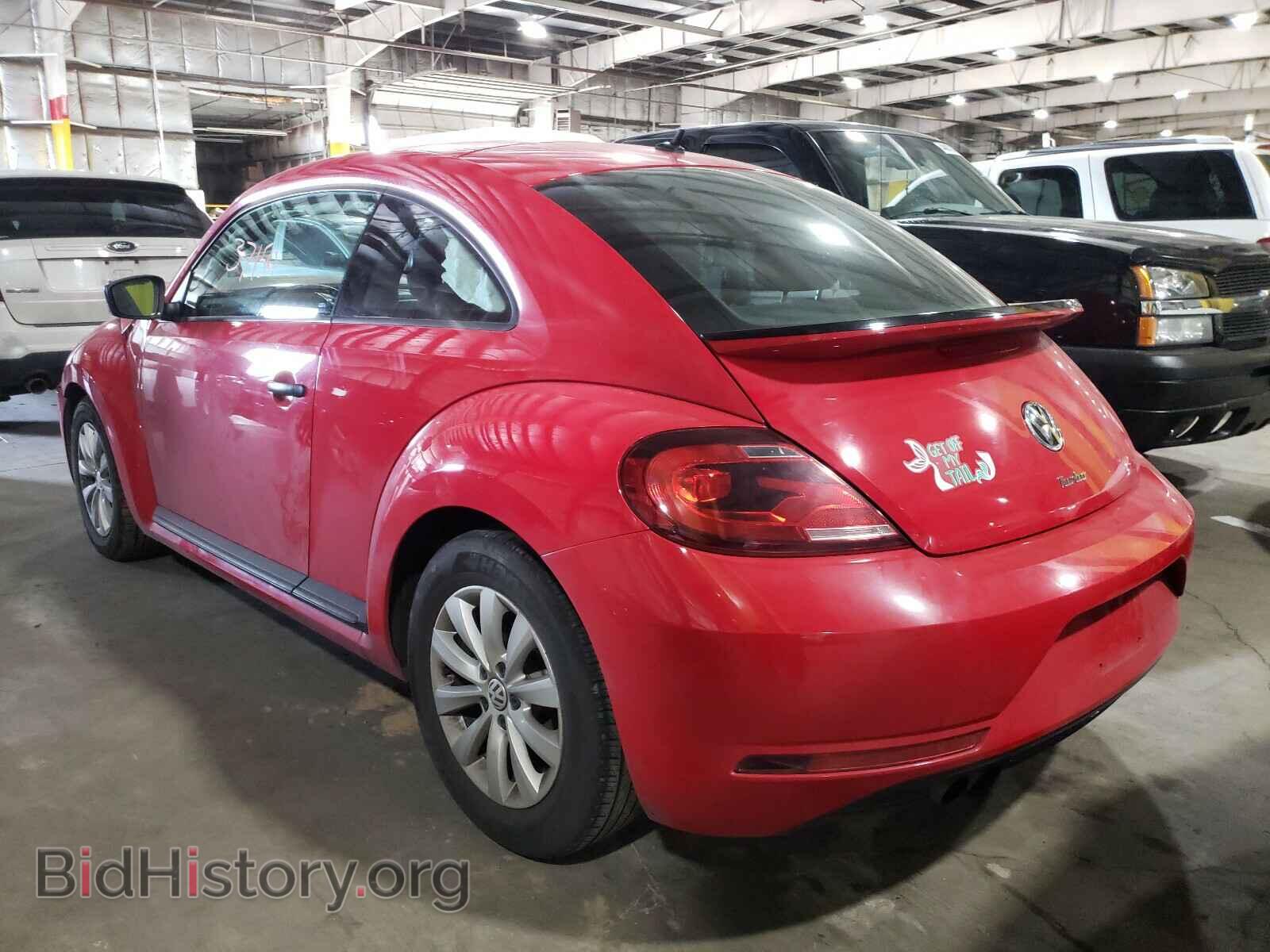 2018 VOLKSWAGEN BEETLE - VIN: 3VWFD7AT4JM721465 - Фото 3