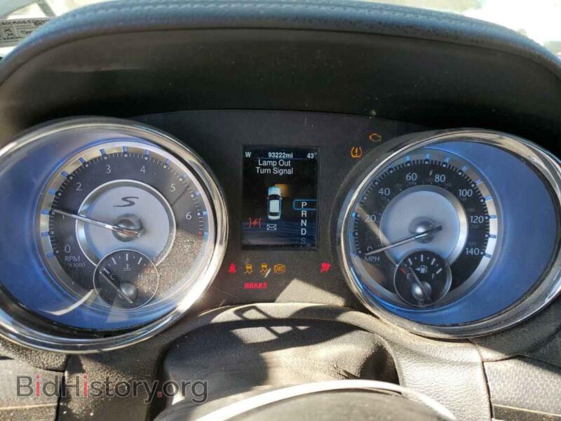 2014 Chrysler 300 (VIN 2C3CCAGG5EH201655) — фото 9 из 13