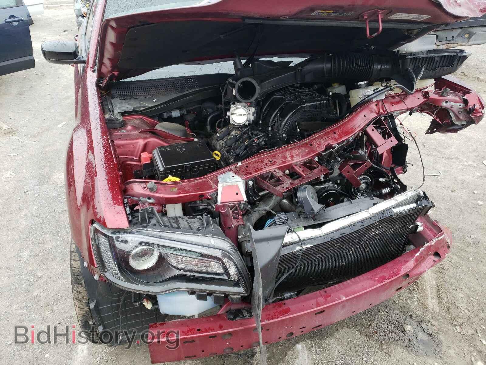 2018 CHRYSLER 300 - VIN: 2C3CCAAG7JH320438 - Фото 9