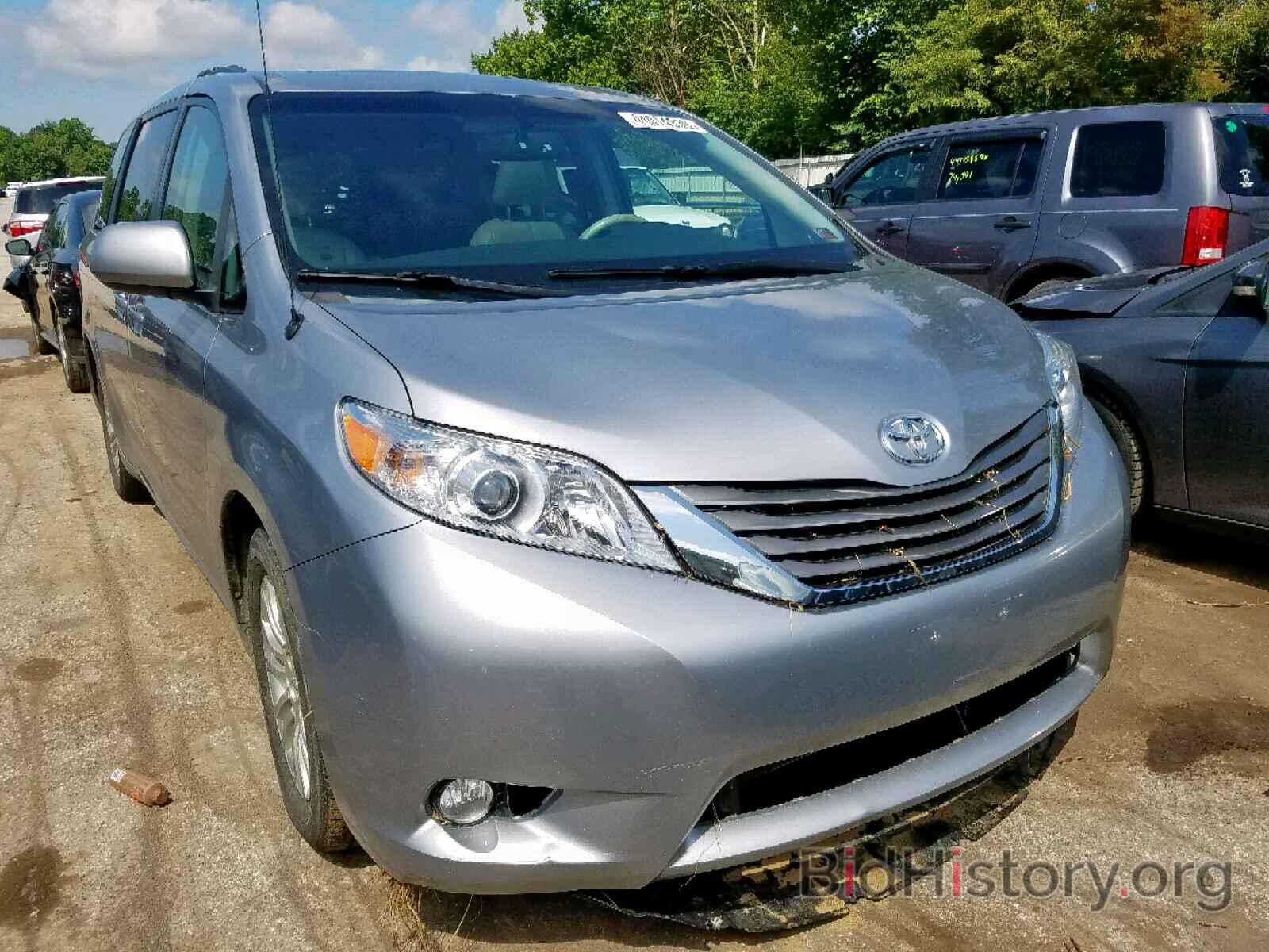 Photo 5TDYK3DC8CS267861 - TOYOTA SIENNA XLE 2012