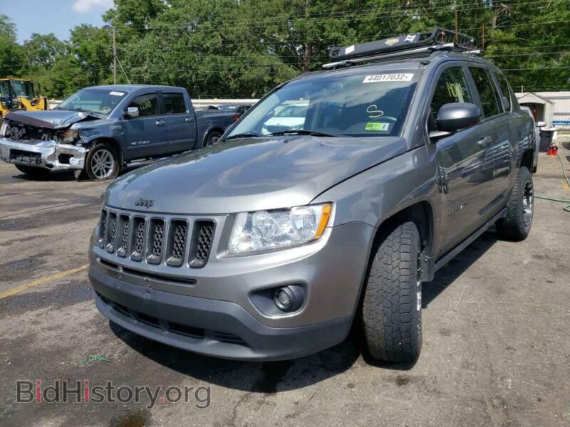 2012 Jeep COMPASS (VIN 1C4NJDBB2CD604848) — фото 2 из 10