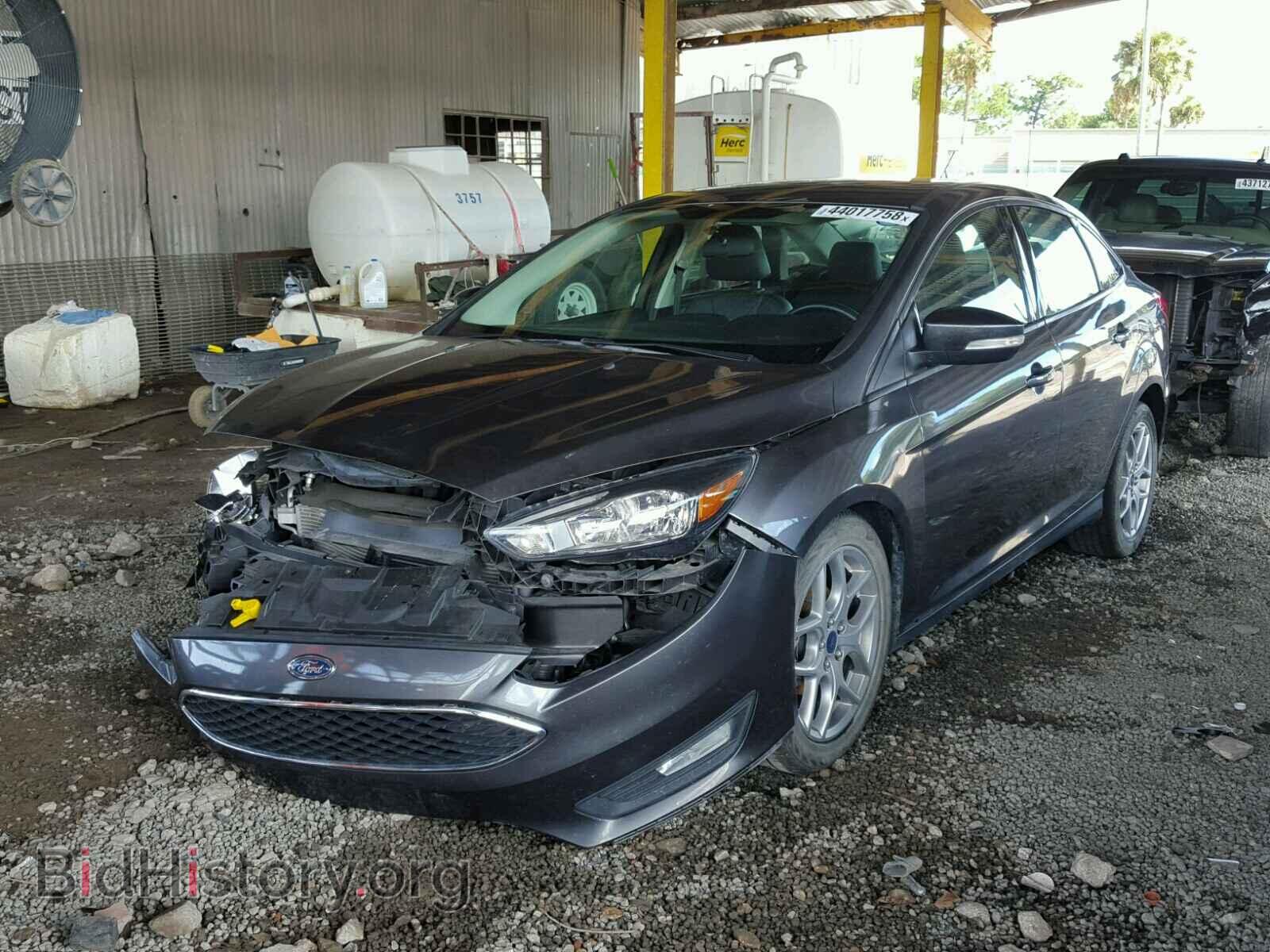 2015 FORD FOCUS - VIN: 1FADP3F23FL365972 - Photo 2