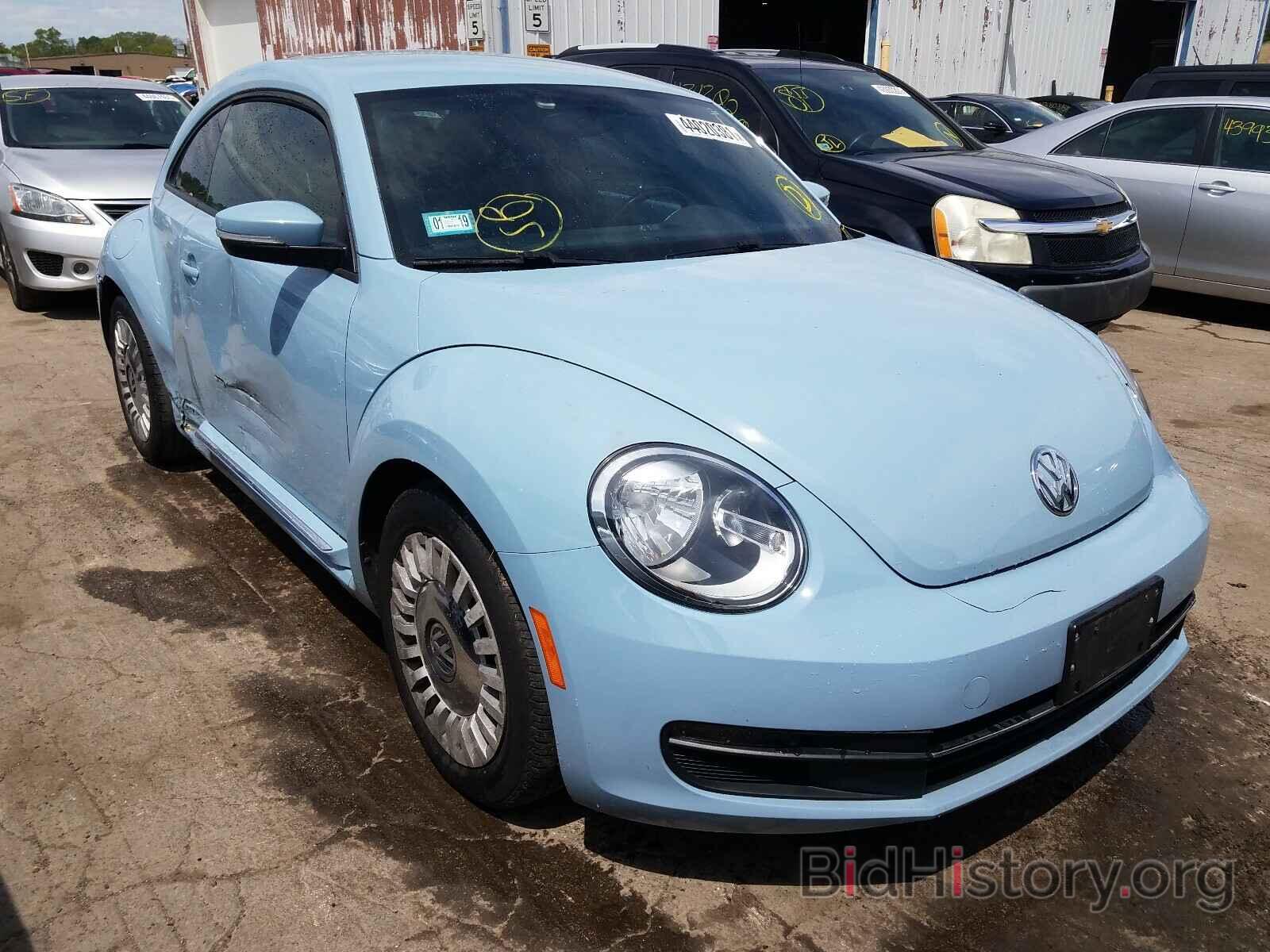 Photo 3VWJP7AT4DM657949 - VOLKSWAGEN BEETLE 2013