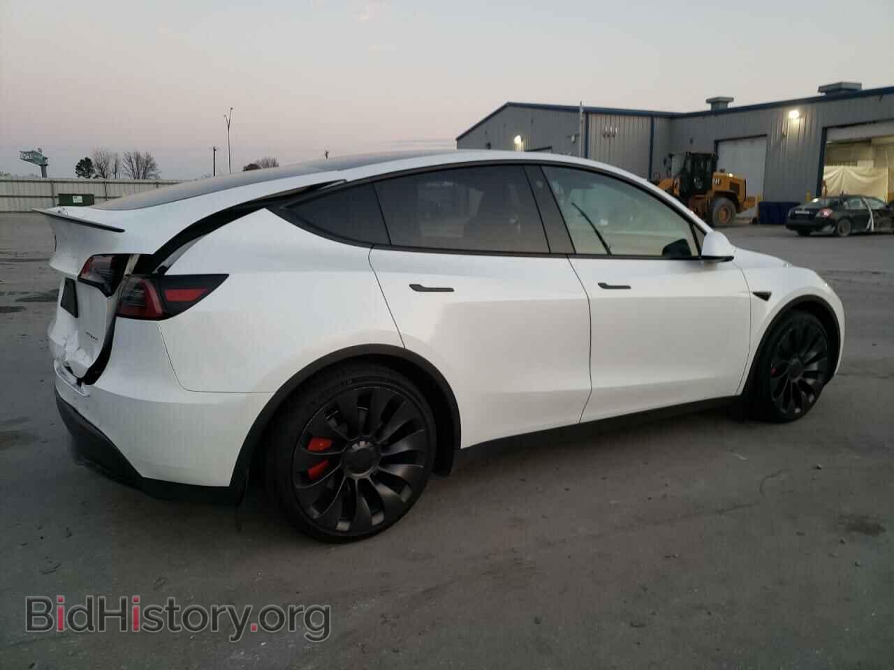 2023 TESLA MODEL Y - VIN: 7SAYGDEF2PF754065 - Photo 3