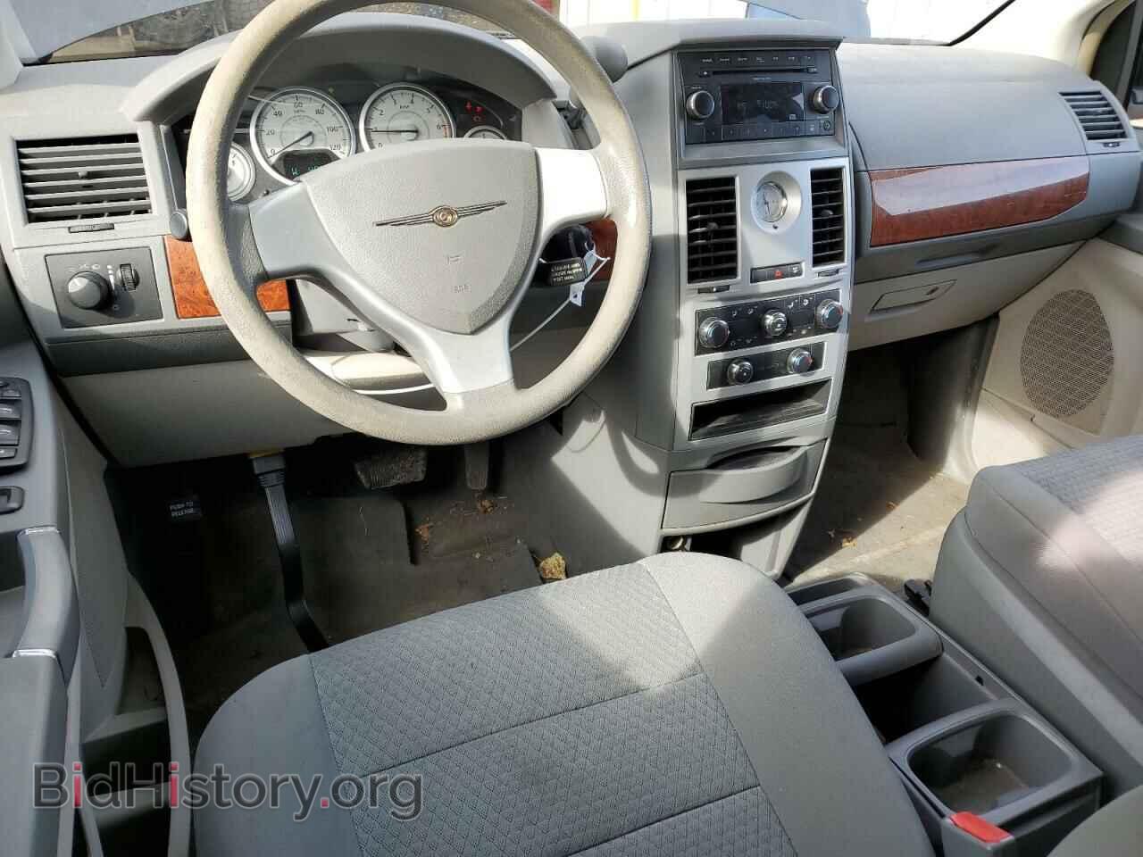 2009 CHRYSLER MINIVAN - VIN: 2A8HR44E79R611581 - Фото 8