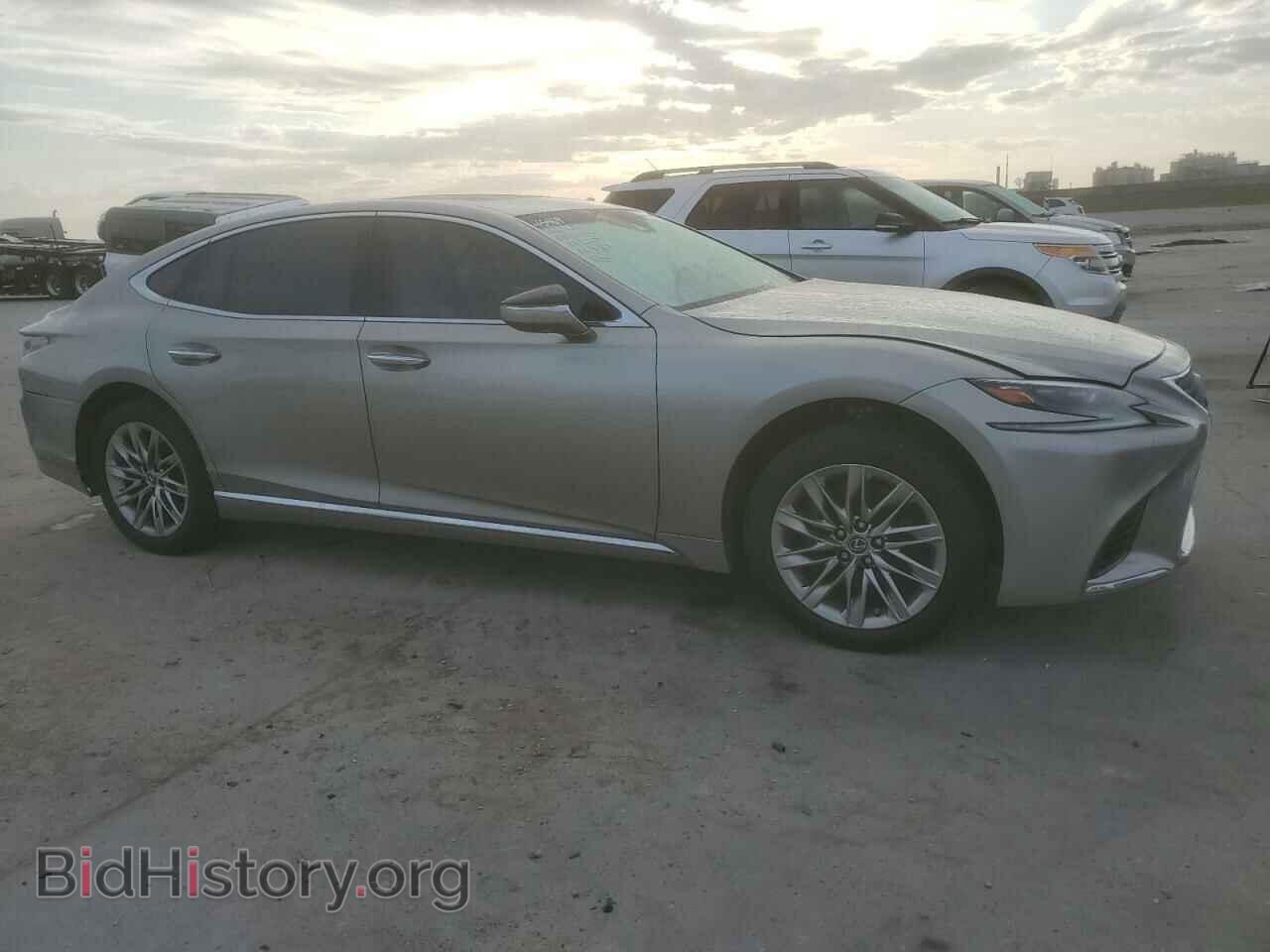 2018 LEXUS LS500 - VIN: JTHB51FF3J5003831 - Photo 4