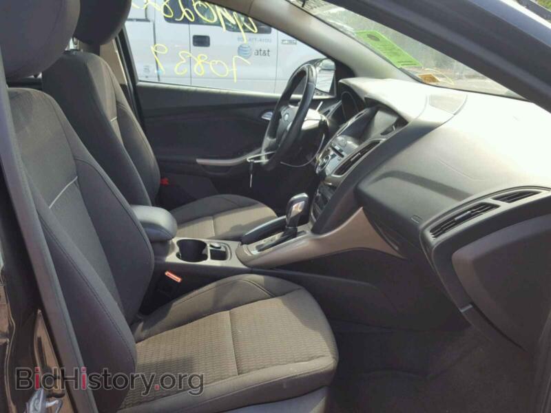 2012 Ford FOCUS (VIN 1FAHP3M28CL445607) — фото 5 из 10