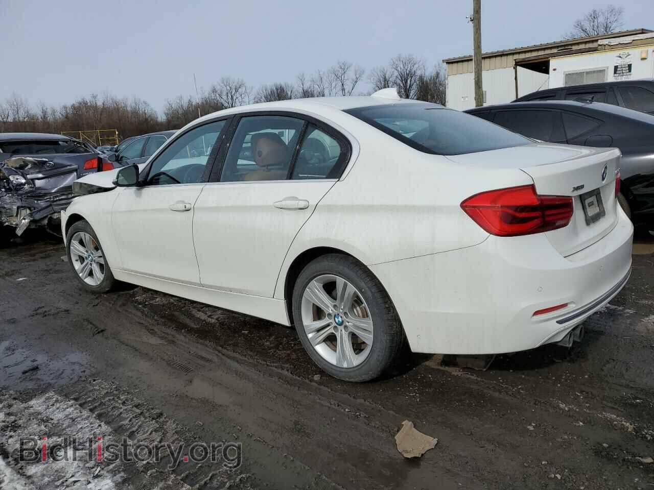 2017 BMW 3 SERIES - VIN: WBA8D9C56HK677862 - Фото 2