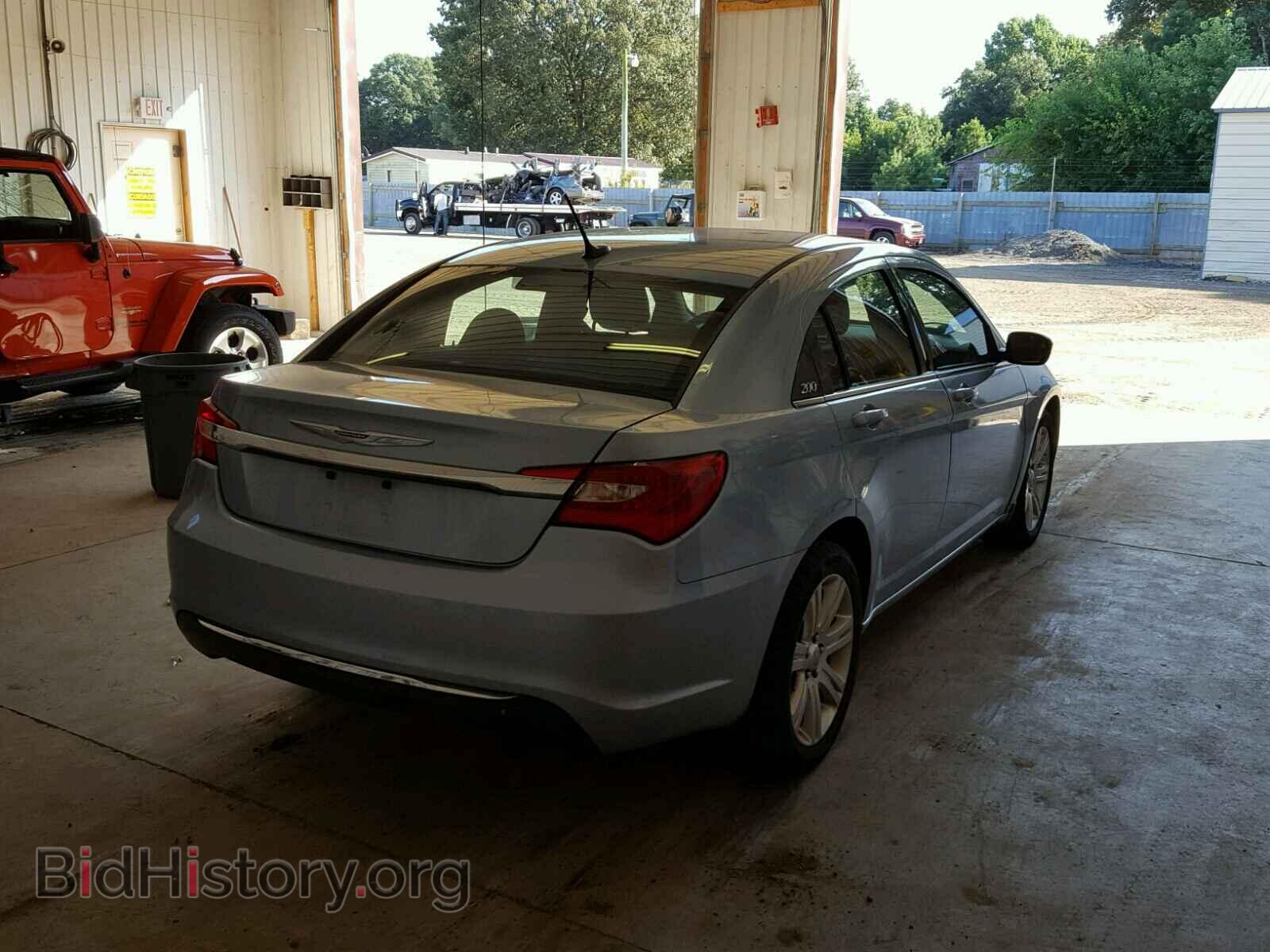 2013 CHRYSLER 200 - VIN: 1C3CCBAB4DN647689 - Photo 4